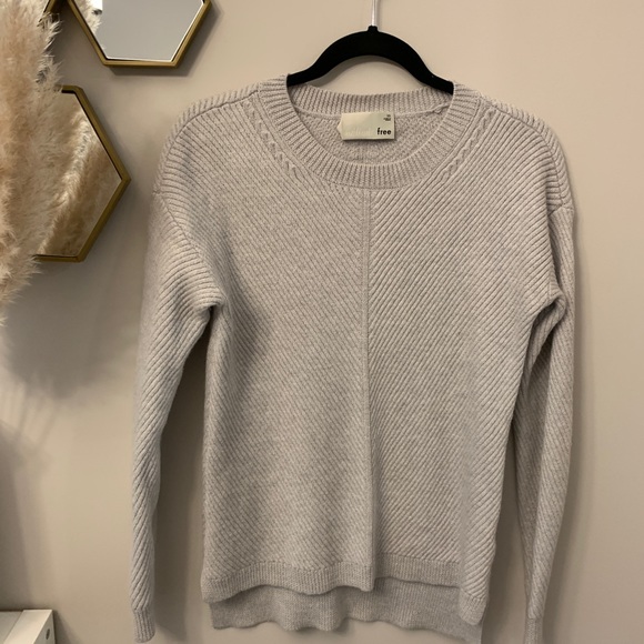 Xs Wilfred free grey sweater 100% Merino Wool - Picture 2 of 3